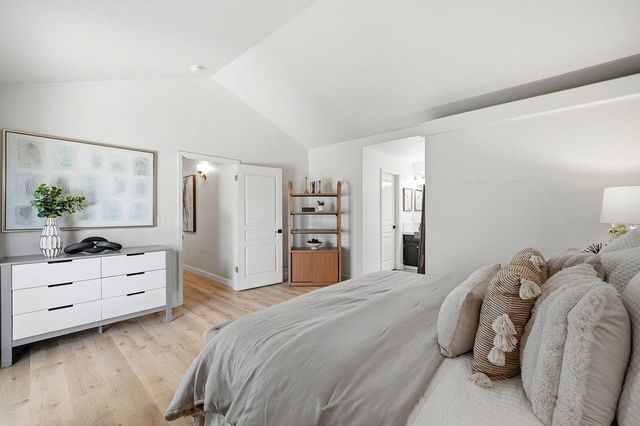 2140 Calistoga Drive, Hollister, CA 95023