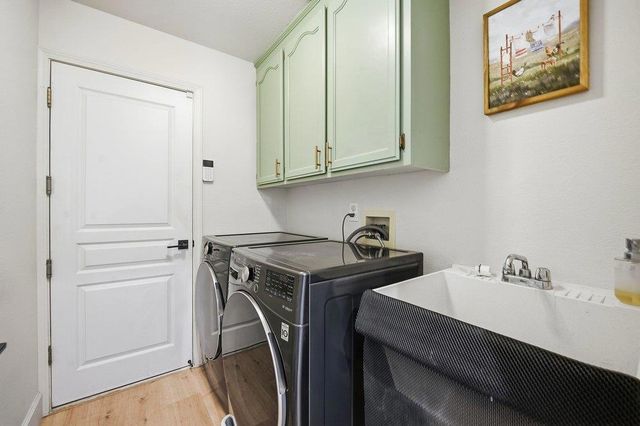2140 Calistoga Drive, Hollister, CA 95023