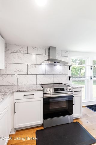 6306 S Watterson Trail, Louisville, KY 40291