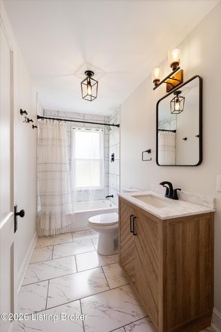 6306 S Watterson Trail, Louisville, KY 40291