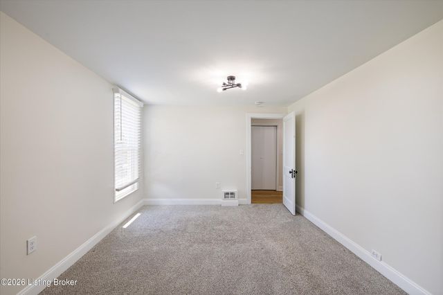 6306 S Watterson Trail, Louisville, KY 40291