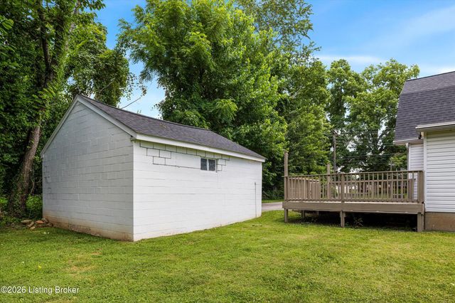 6306 S Watterson Trail, Louisville, KY 40291