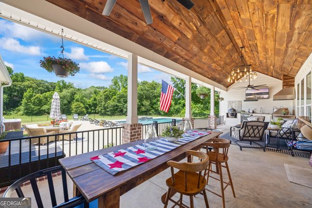 639 Frank Crook Road, Canon, GA 30520