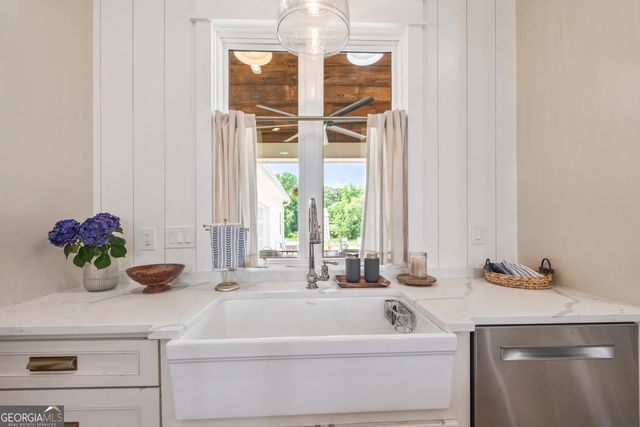 639 Frank Crook Road, Canon, GA 30520