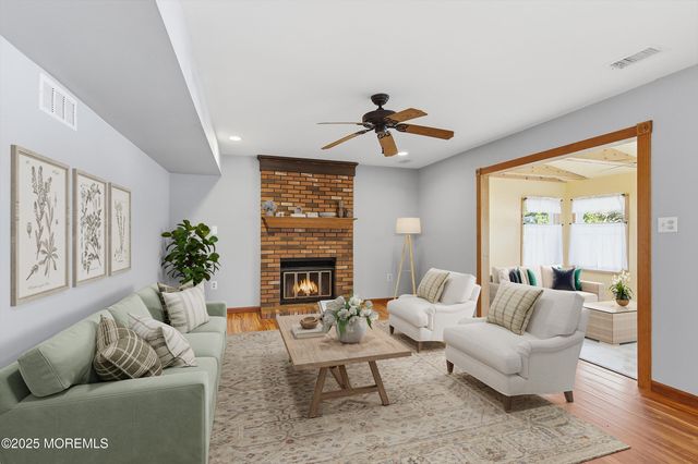 109 Foxhollow Drive, Lanoka Harbor, NJ 08734