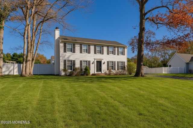 109 Foxhollow Drive, Lanoka Harbor, NJ 08734