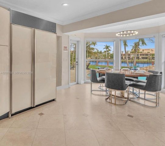 900 Diplomat Pkwy, Hallandale Beach, FL 33009