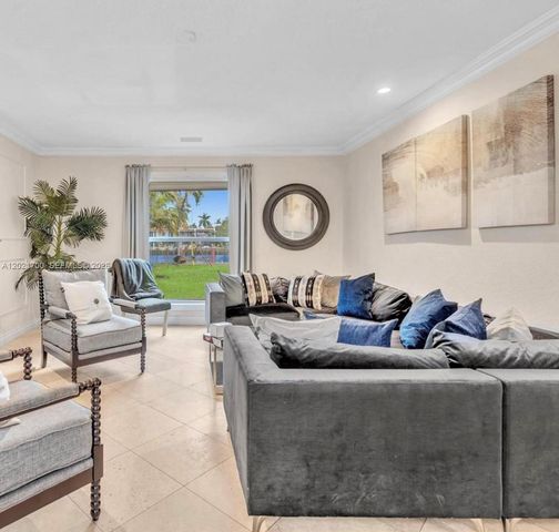 900 Diplomat Pkwy, Hallandale Beach, FL 33009