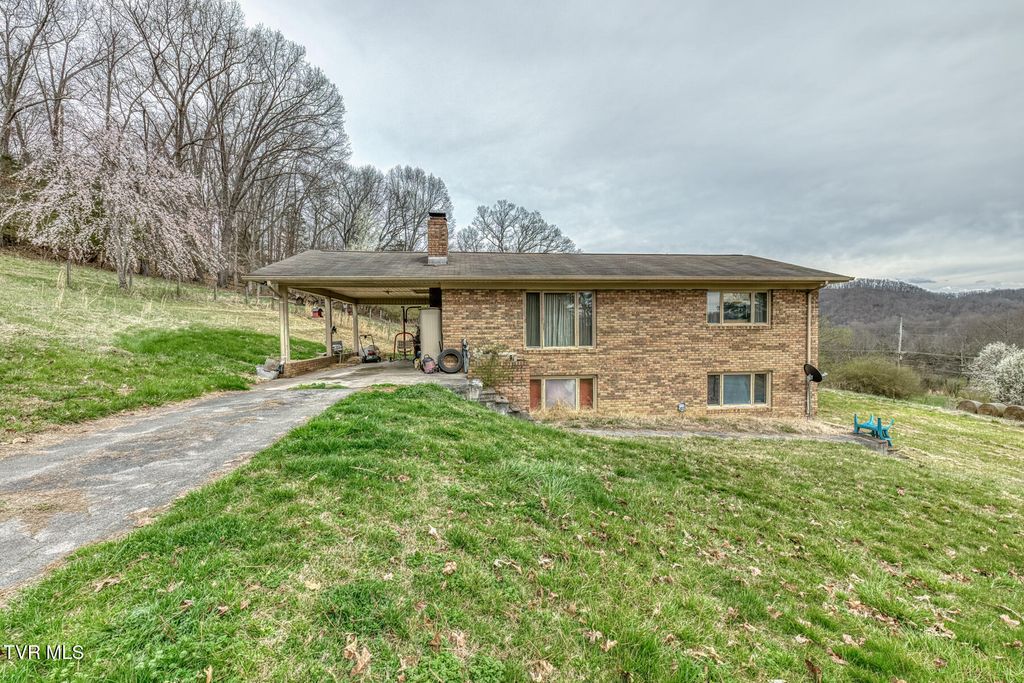 756 Highway 75, Blountville, TN 37617