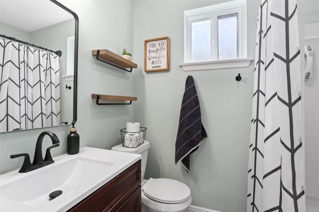 16806 David Glen Dr Drive, Friendswood, TX 77546