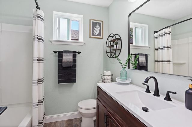 16806 David Glen Dr Drive, Friendswood, TX 77546