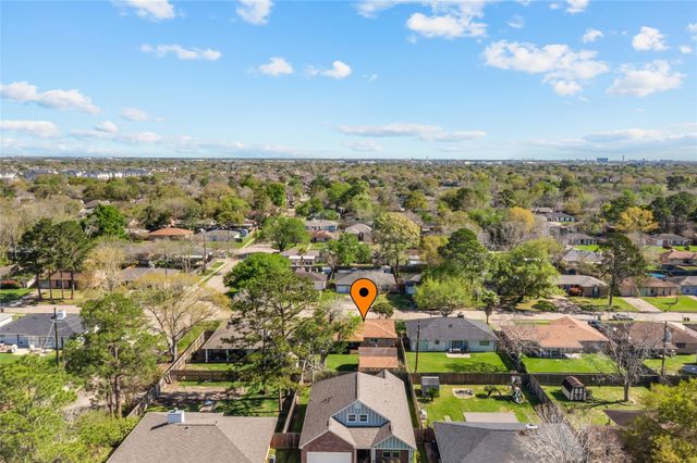 16806 David Glen Dr Drive, Friendswood, TX 77546