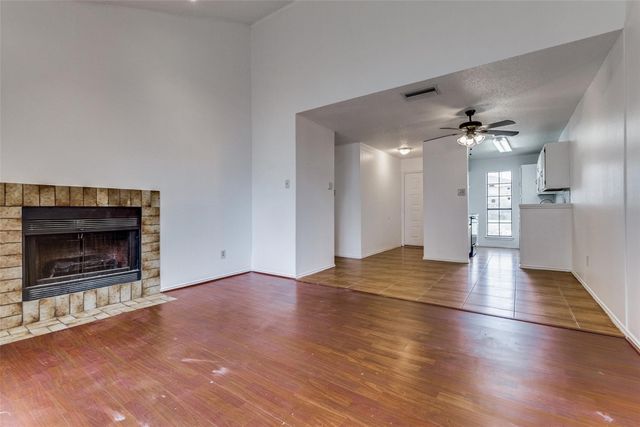 2917 Tanglewood Drive, Lancaster, TX 75134