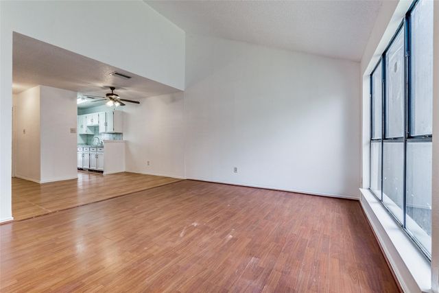 2917 Tanglewood Drive, Lancaster, TX 75134