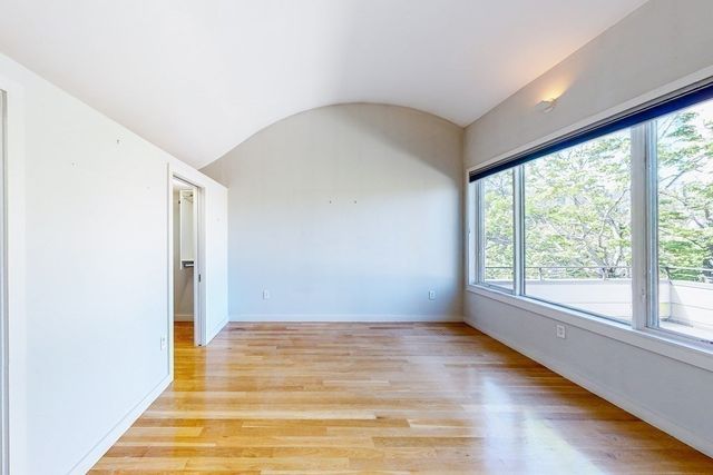 140 Banks St 140, Cambridge, MA 02138