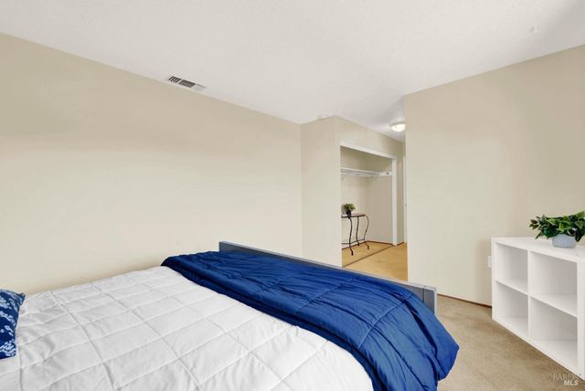 162 Isle Royale Cir, Vacaville, CA 95687