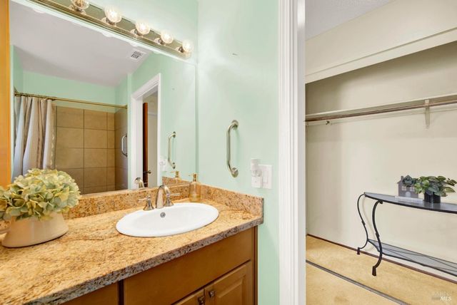 162 Isle Royale Cir, Vacaville, CA 95687