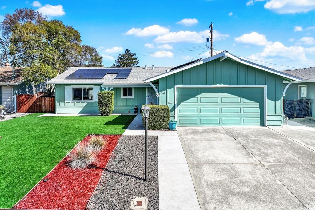 162 Isle Royale Cir, Vacaville, CA 95687