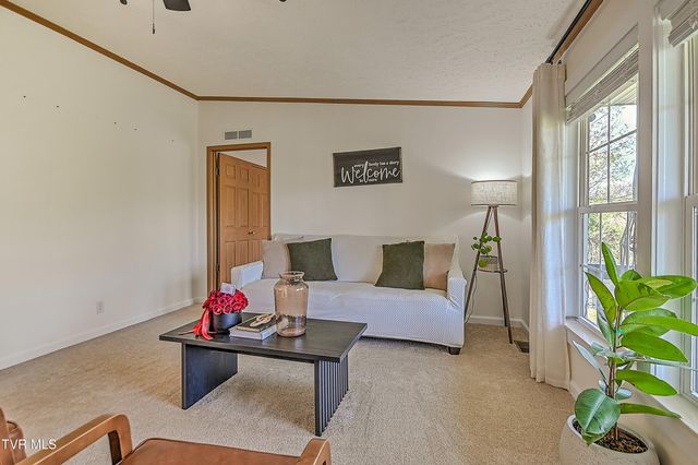 800 Chadwell Road, Kingsport, TN 37660