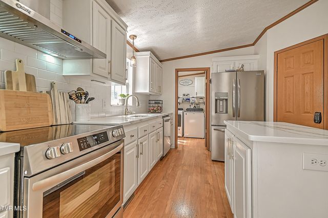 800 Chadwell Road, Kingsport, TN 37660