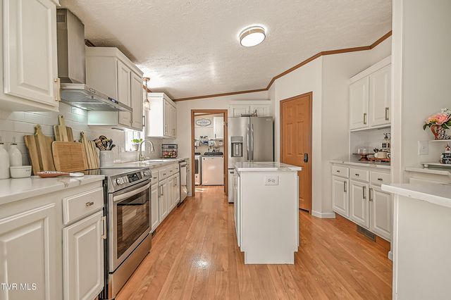 800 Chadwell Road, Kingsport, TN 37660