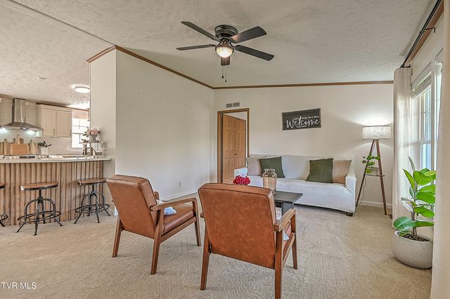 800 Chadwell Road, Kingsport, TN 37660