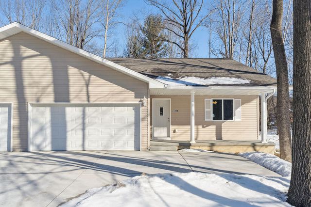 1524-28 Woodland Avenue, Michigan City, IN 46360