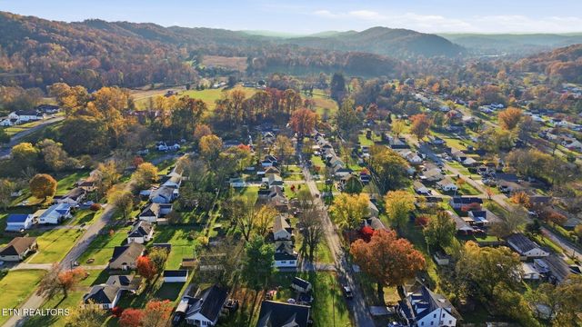 311 Alabama Ave, Clinton, TN 37716