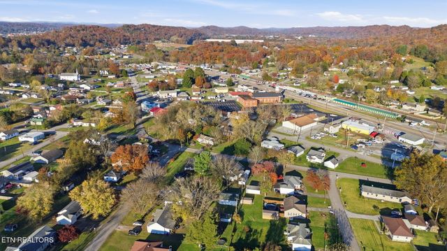 311 Alabama Ave, Clinton, TN 37716