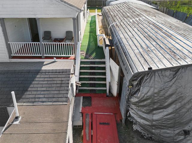 7018 N Martin Luther King Avenue, Hitchcock, TX 77563