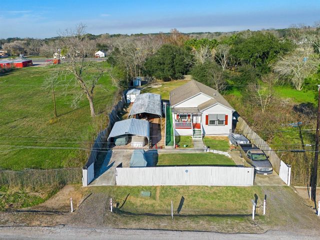 7018 N Martin Luther King Avenue, Hitchcock, TX 77563