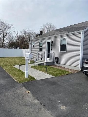 65 Louis St A, Barnstable, MA 02601