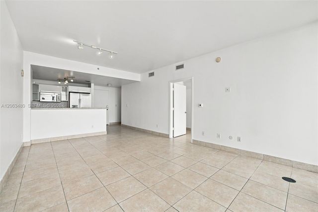 601 NE 36th St 2308, Miami, FL 33137