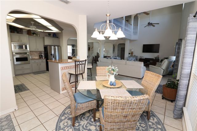 13766 Hawksnest Bay Dr, Corpus Christi, TX 78418