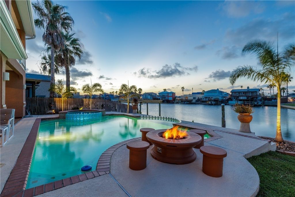 13766 Hawksnest Bay Dr, Corpus Christi, TX 78418 — photo 3