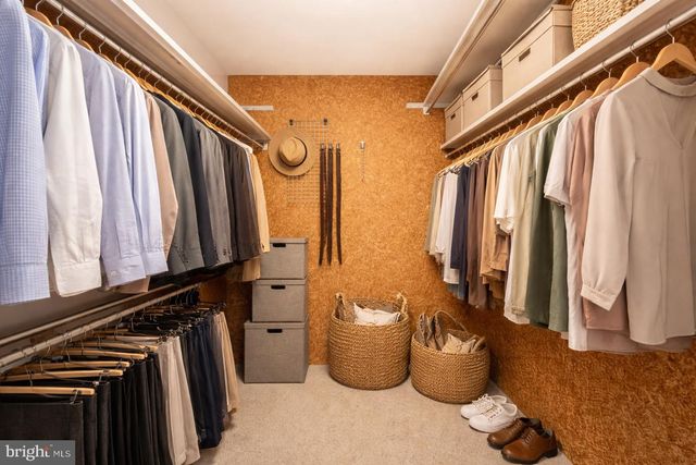 2041 SPRING VALLEY RD, Lansdale, PA 19446