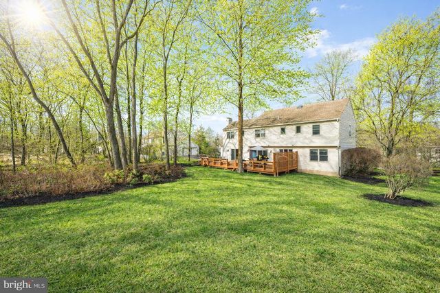 2041 SPRING VALLEY RD, Lansdale, PA 19446