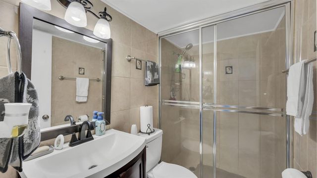 298 SE 6th Avenue 2, Pompano Beach, FL 33060