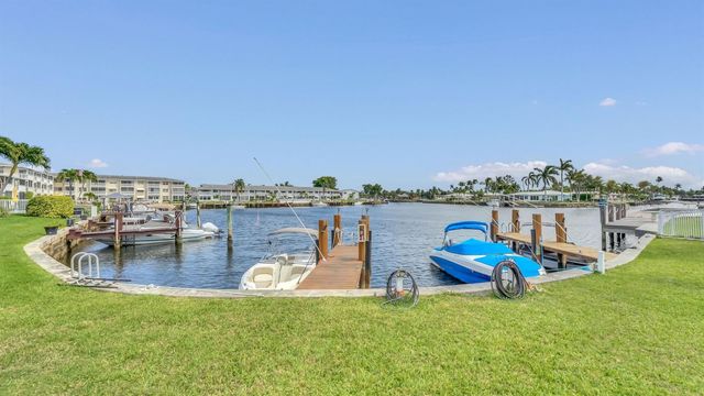 298 SE 6th Avenue 2, Pompano Beach, FL 33060