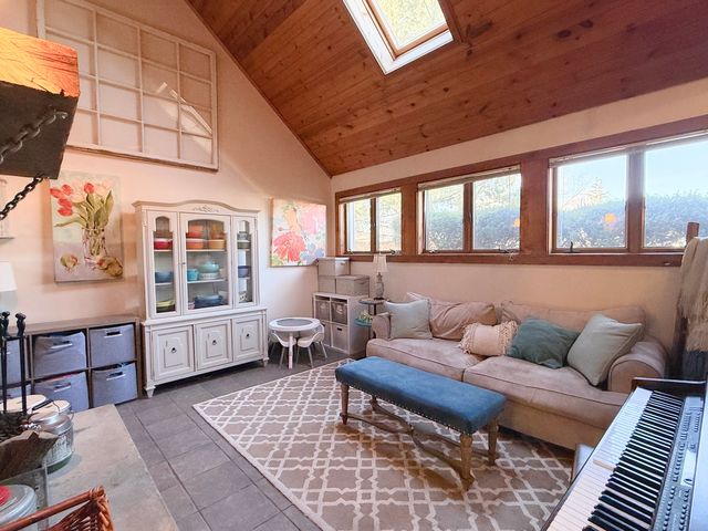 836 Oak Manor Drive, Marengo, IL 60152