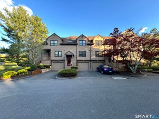 34 Overlook Drive 34, Monroe, CT 06468