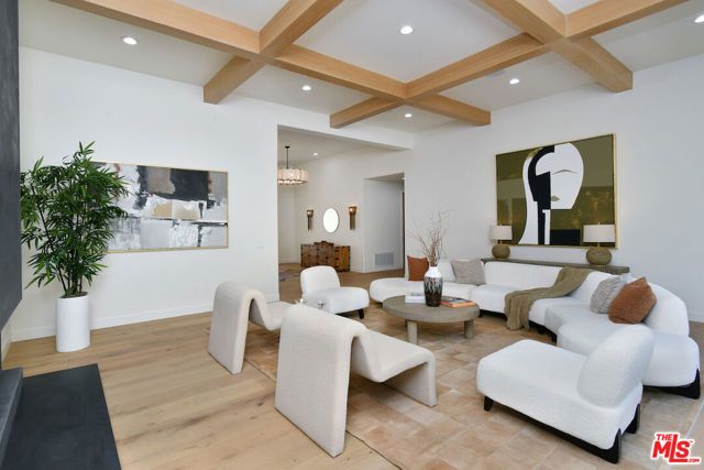 25605 Melbourne Court, Calabasas, CA 91302