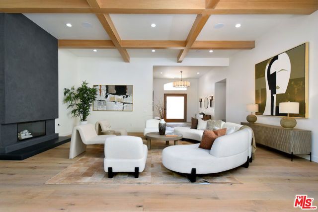 25605 Melbourne Court, Calabasas, CA 91302