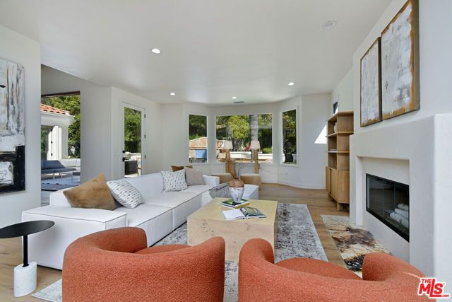 25605 Melbourne Court, Calabasas, CA 91302