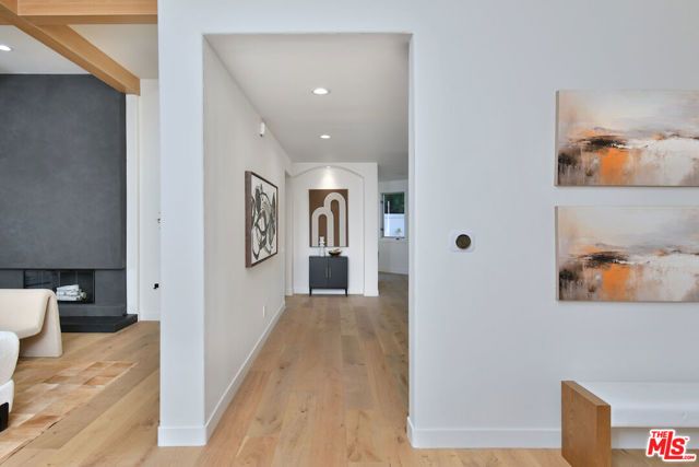 25605 Melbourne Court, Calabasas, CA 91302