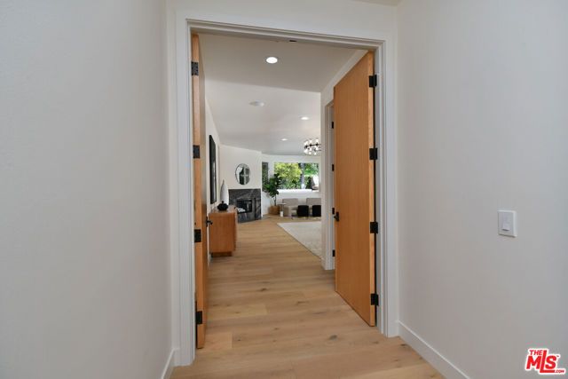 25605 Melbourne Court, Calabasas, CA 91302