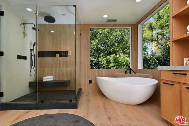 25605 Melbourne Court, Calabasas, CA 91302