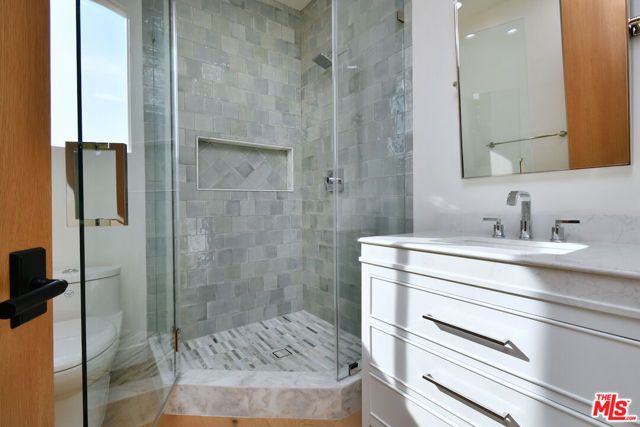 25605 Melbourne Court, Calabasas, CA 91302