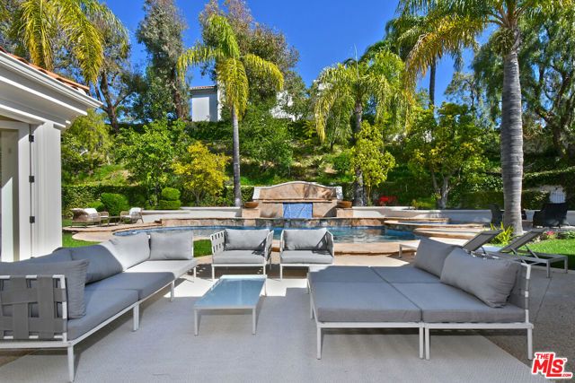 25605 Melbourne Court, Calabasas, CA 91302