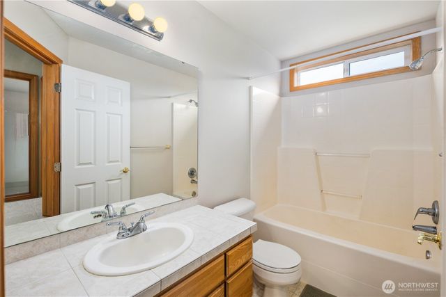 14426 19th Avenue W, Lynnwood, WA 98087